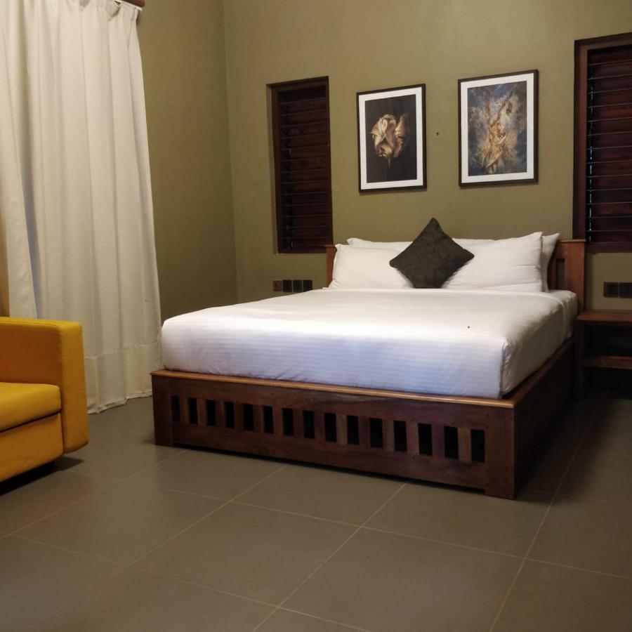 Barsati Ranches Villa ไวทีรี ภายนอก รูปภาพ
