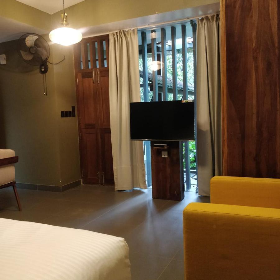 Barsati Ranches Villa ไวทีรี ภายนอก รูปภาพ