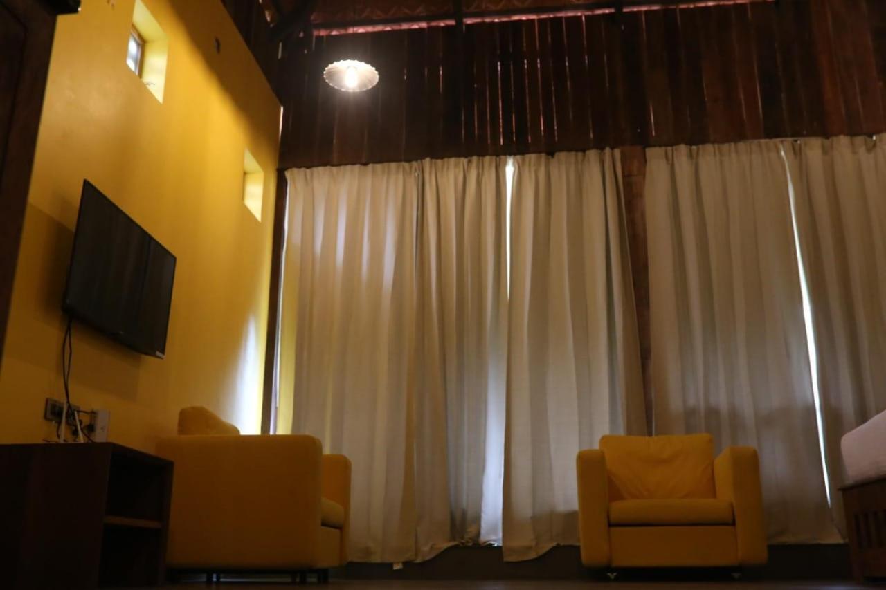 Barsati Ranches Villa ไวทีรี ภายนอก รูปภาพ