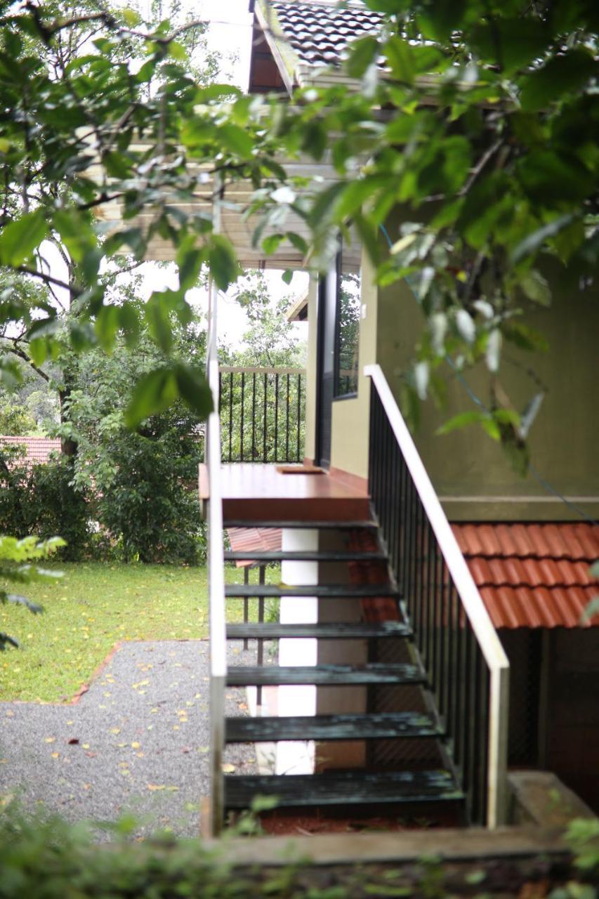 Barsati Ranches Villa ไวทีรี ภายนอก รูปภาพ